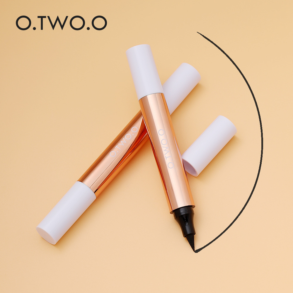 Eyeliner Image 9