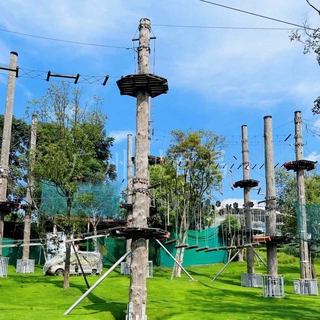 定制丛林穿越拓展设备厂家户外大型景区儿童研学滑索蹦床空中魔网