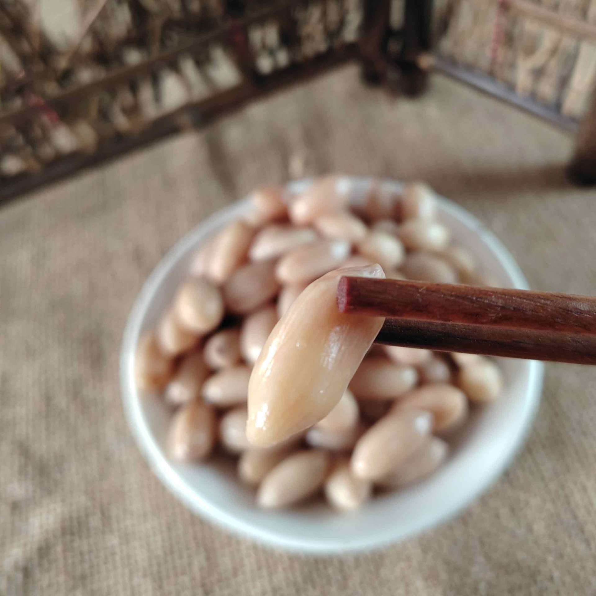 ����������±������ɽ�����ز�������ʳС���¾Ʋ�Ӫҵ����