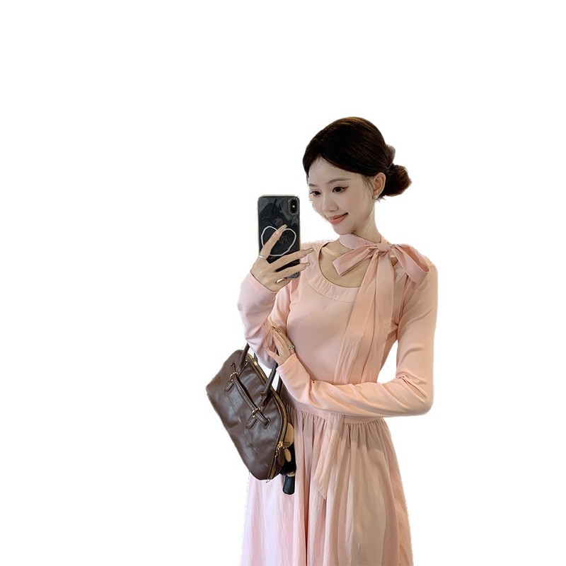 温柔风蝴蝶结挂脖露背连衣裙女2025秋季新款收腰显瘦减龄A字长裙|undefined