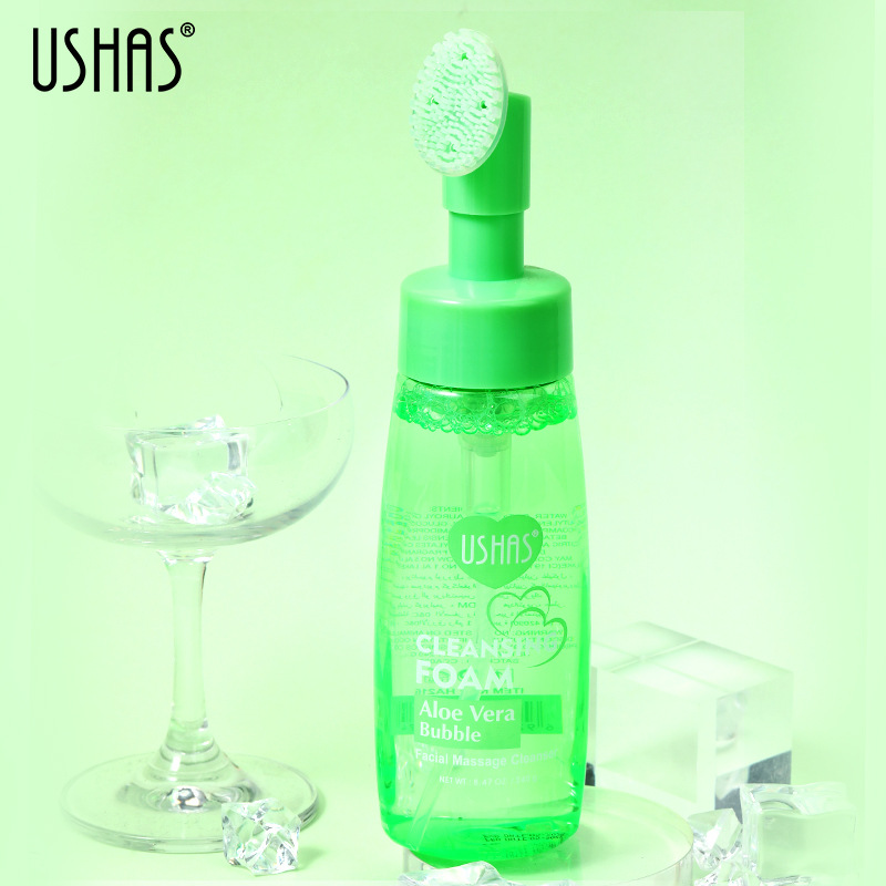 USHAS spot transfronterizo venta caliente espuma de limpieza de aloe vera hidratación hidratante limpia la cara con cepillo de masaje