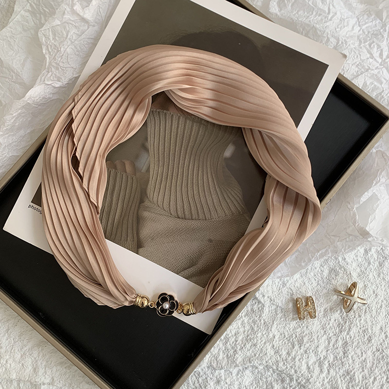 Pañuelo de seda arrugado de seda de imitación magnética con hebilla de rosa de color sólido de verano, protector solar, bufanda decorativa profesional ligera de todo fósforo