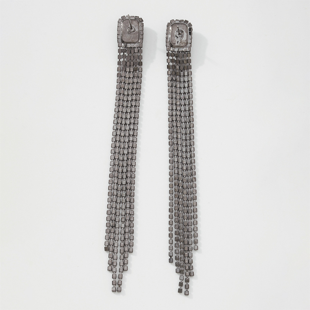 Boucles D&#39;oreilles Longues Exagérées Griffe Chaîne Gland Boucles D&#39;oreilles Pleines De Diamants Discothèque Punk Personnalité Boucles D&#39;oreilles display picture 7