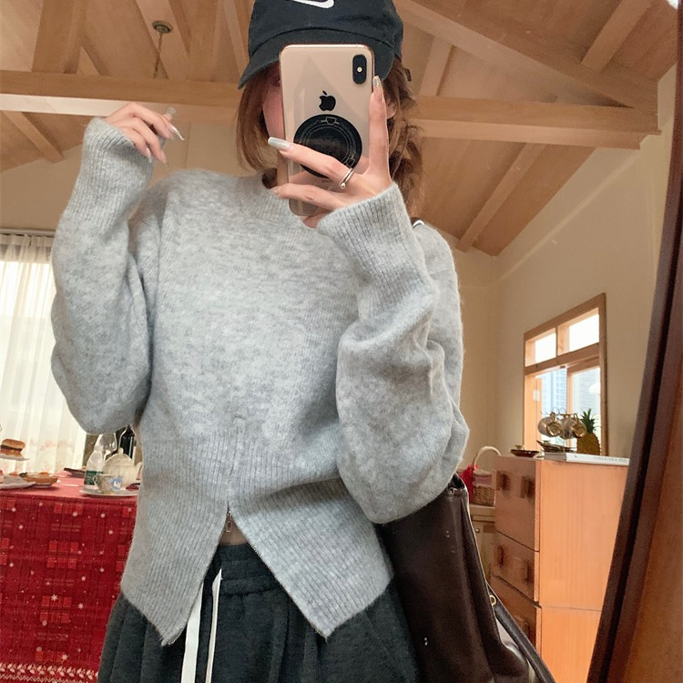 Solid color demi-season design knitted sweater with zipper