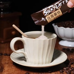 Yunnan Black Coffee Wholesale Instant Coffee Americano Three-in-One Coffee Powder Blue Mountain Cappuccino Energy Coffee