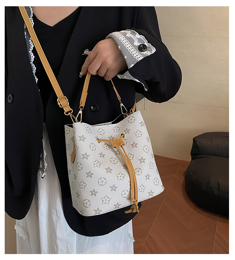 h2uTiviiztSHn2aJjQ1bWpXDj3lHmjGJr8ET