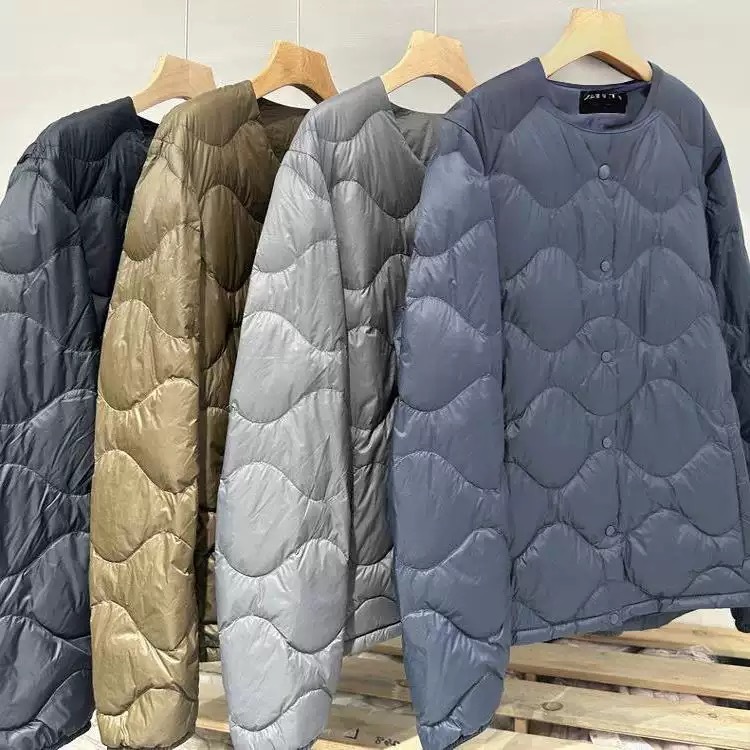 男装日系の399+ 轻型羽绒便携式茄克弧形压线保暖羽绒服462984