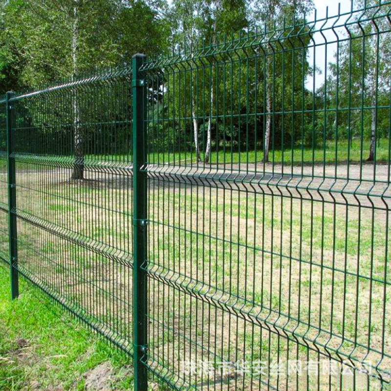 工厂墙围栏桃型柱护栏网加粗加硬绿化放护栏网 圈地隔离网铁丝网