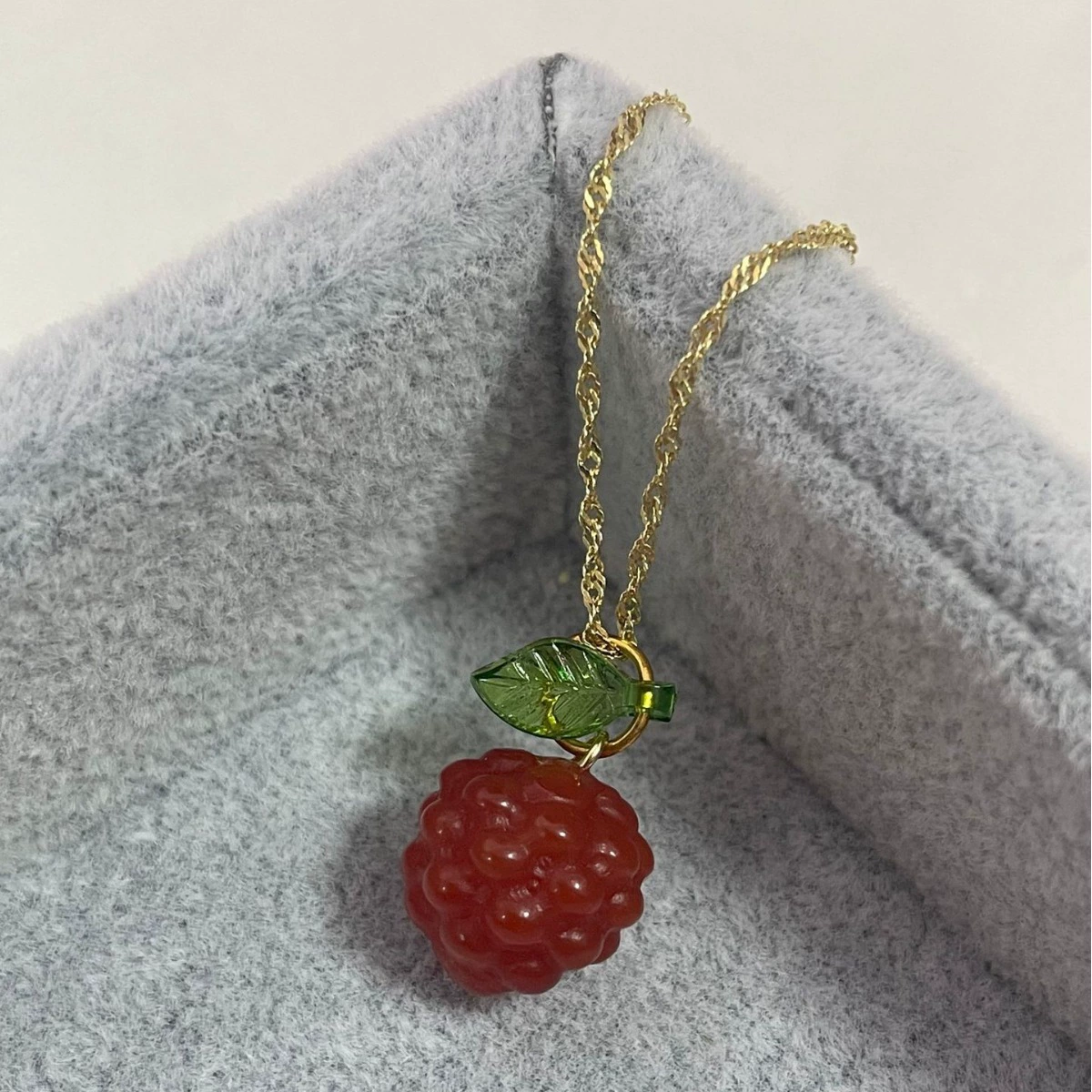 Оникс вырезанная клубника, акриловый подвес, браслет, аксессуар, handmade