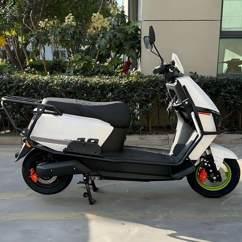 Electric Vehicle Manufacturer Direct Sales Adult 60V72V High-Power Delivery Electric Scooter High-Speed Electric Motorcycle Long Range