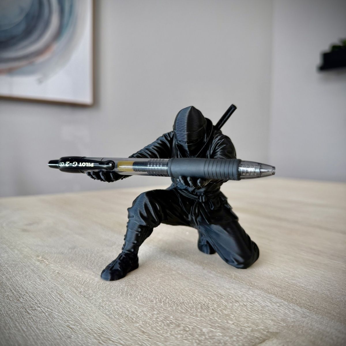 Ninja impresión adornos impresión 3D hecha a mano estante de bolígrafo papelería almacenamiento bolígrafo personalidad mesa creativa decoración