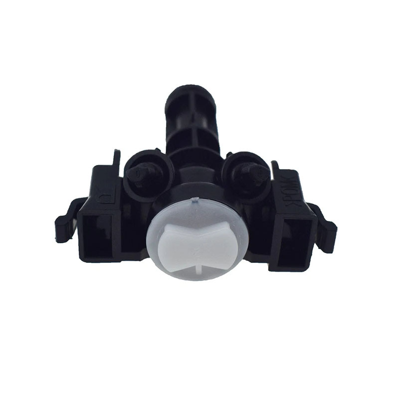 98692D7000 Is Suitable for the Right Headlight Cleaning Nozzle of the 2015-2020 Hyundai Tucson