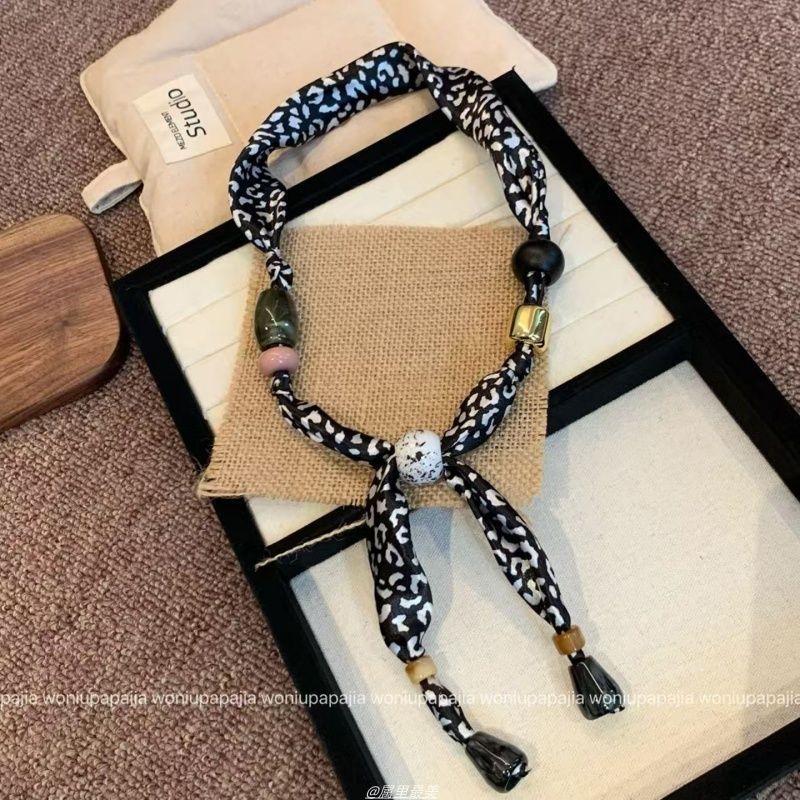 美拉德色系~复古豹纹丝巾项链女小众设计感毛衣链挂脖丝巾配饰|undefined