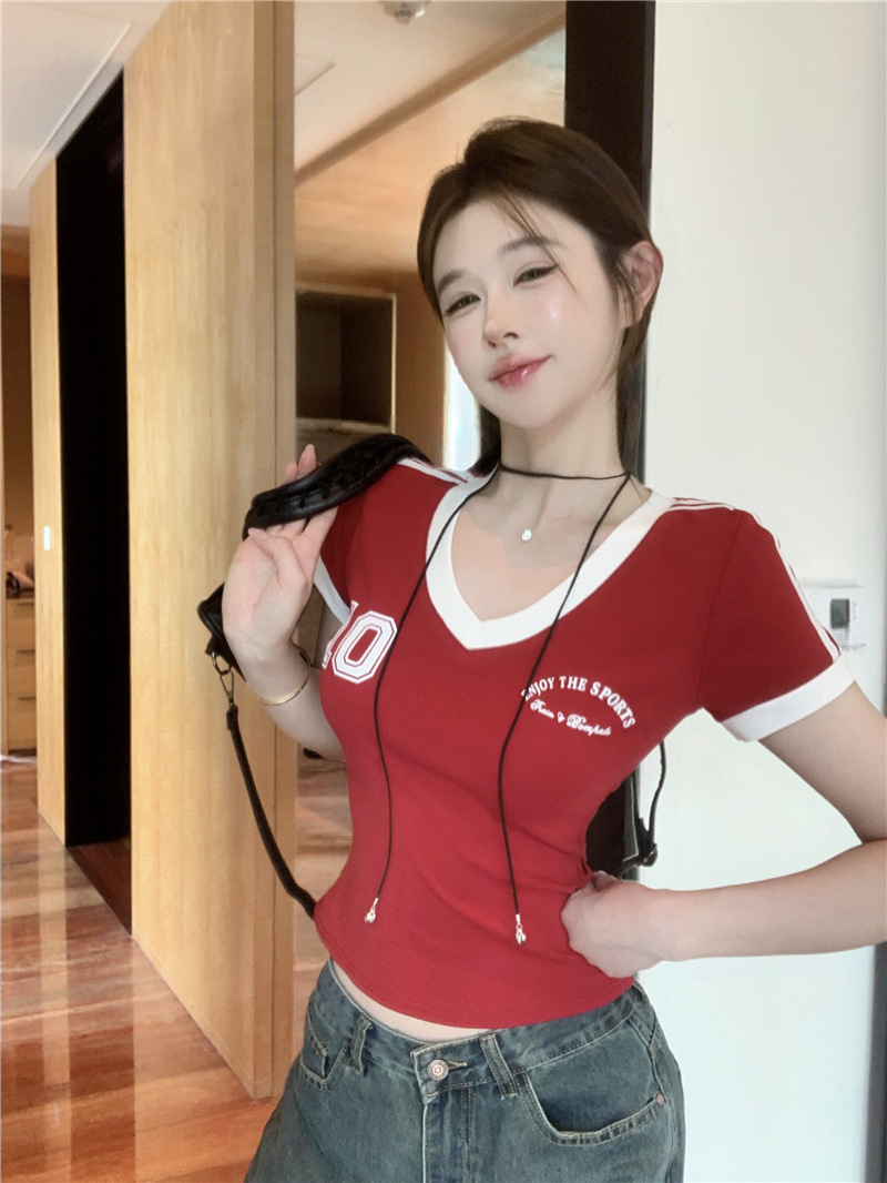 빨간색