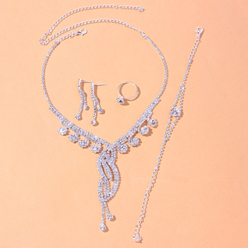 b61d3076ac77ba4a728de40b324e74