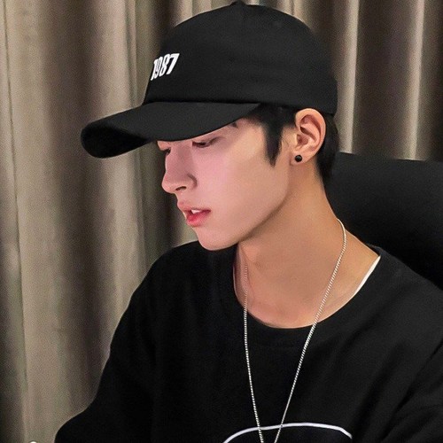 Male Earrings with a Cold, Black, Minimalist, and High-End Style, Ins Trendy, Personality, New Arrival, Piercing Earrings, Cooler Bone Studs