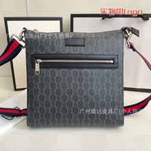 跨境货源 新款经典老花刺绣双G涂鸦斜跨男士邮差包时尚帆布单肩包