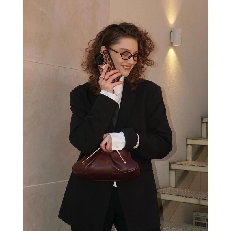 2025 Winter Cloud Bag Women's Handbag Elegant Mature Simple Fashion Mobile Phone Bag Cloud Bag