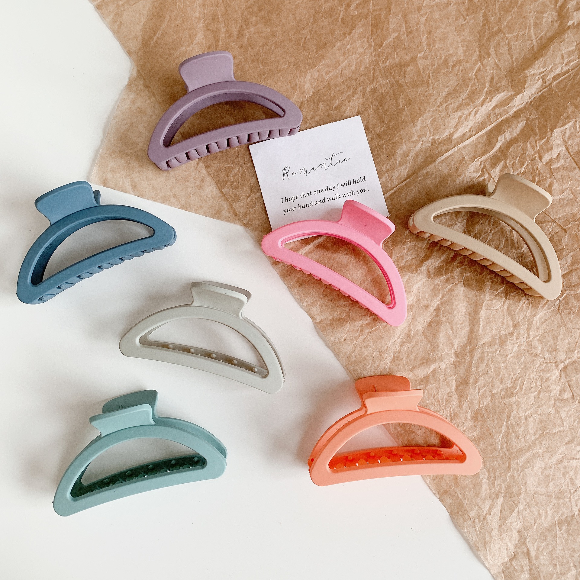 Plastic, Resin Material Solid Color Pattern Retro Solid Color Plastic Resin Hair Claws