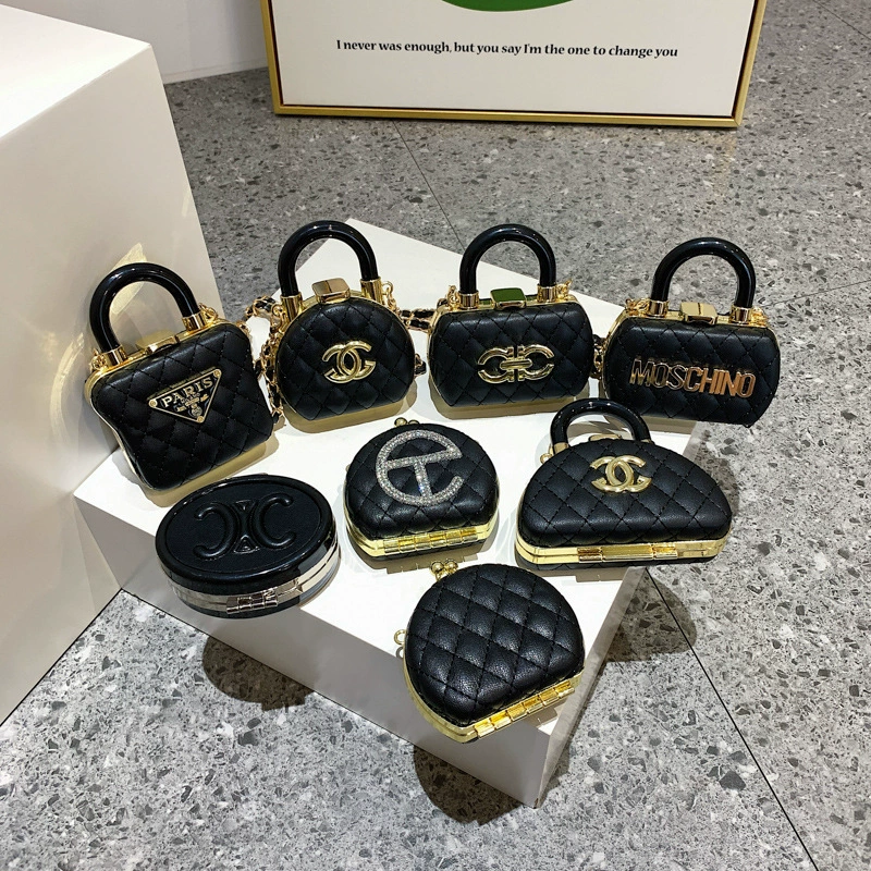 Мини-сумка для губной помады для женщин, новинка 2025 года, маленькая ароматная диагональная маленькая сумка, декоративная сумка с жемчужной цепочкой, сумка через плечо для женщин