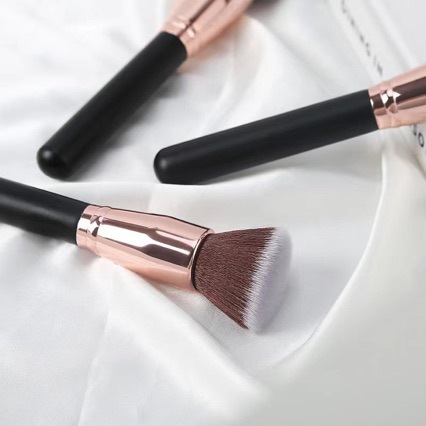 Comercio exterior transfronterizo Venta caliente fábrica directa solo rubor cepillo reparación miel polvo suelto cepillo contorno herramientas de maquillaje cepillo