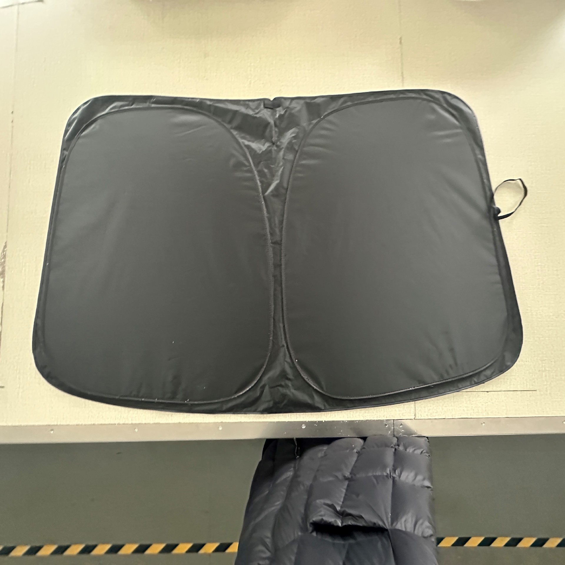 2025 explosión coche láser apertura parasol protector solar aislamiento térmico sombreado completo puede agregar logotipo exportación de comercio exterior