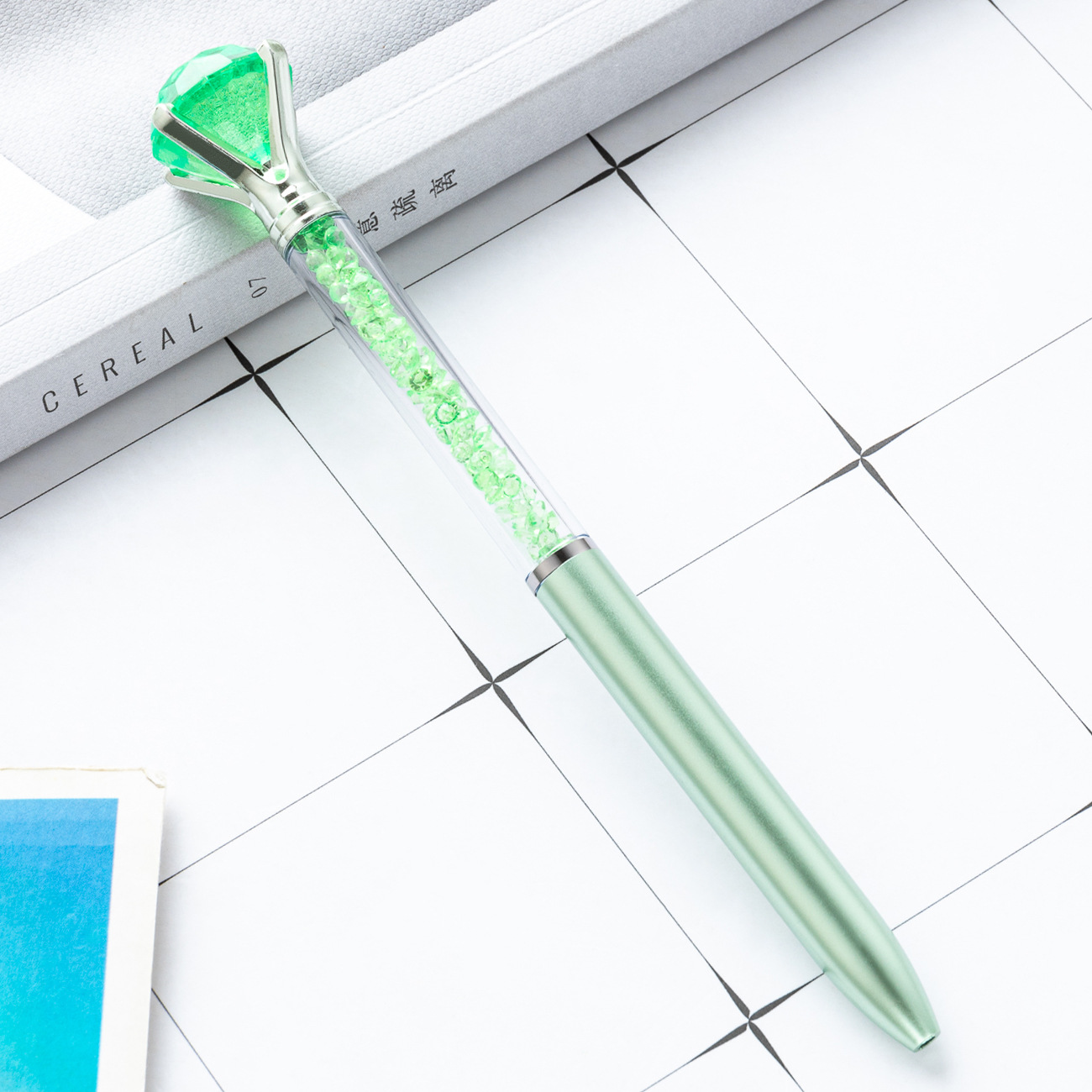 Papelería para estudiantes nuevo bolígrafo de plástico al por mayor bolígrafo de diamante creativo de alto valor bolígrafo de cristal de oficina