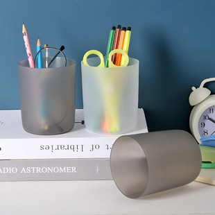 Round plastic pen holder simple stationery multifunctional office desktop storage wholesale frosted transparent storage holder for students