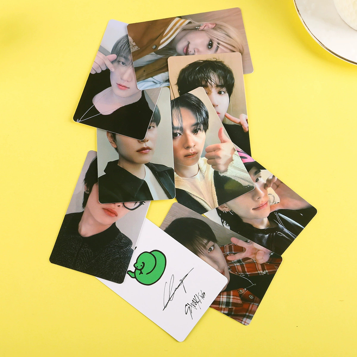 Фотокарта (STRAY KIDS) HOP special 2025 оффлайн стоячая маленькая карта, 5,4×8,6 см