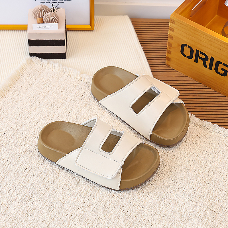 Zapatos de playa de moda infantil versátil 2026 verano nuevo estilo de chicas hueco de dedos abiertos Boerken zapatos de tendencia de niños grandes image 7