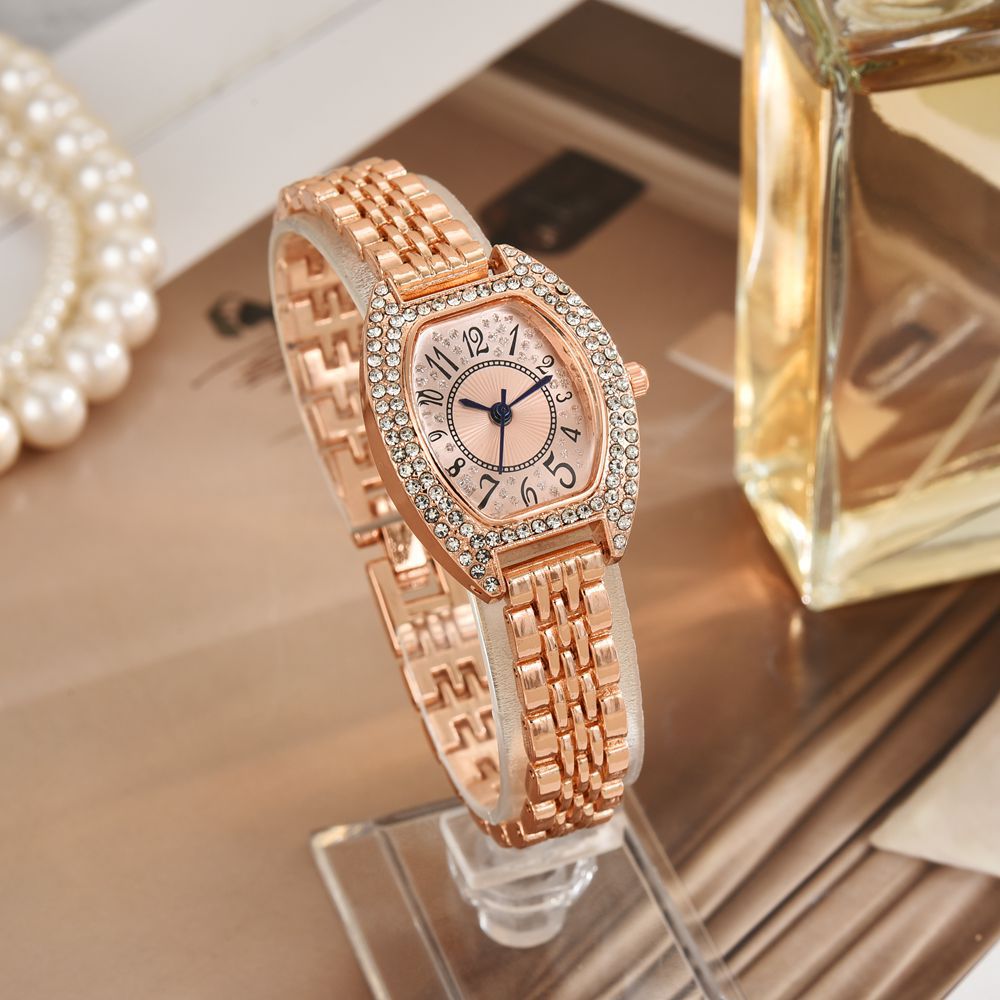 Comercio exterior nuevo estilo retro ovalado reloj de pulsera para mujer estilo premium ins simple reloj de cadena de estudiante de moda blanca