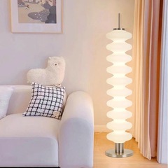 ネット紅糖瓢箪フロアランプソファー横客間寝室クリーム風装飾雰囲気ランプ感縦型電気スタンド
