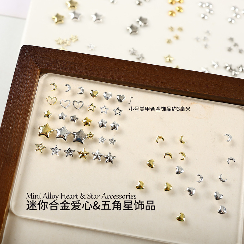 Mini Alloy Five-Pointed Star Moon Nail Art Jewelry Popular Gold and Silver Stereo DIY Wearable Nail Art Small Accessories