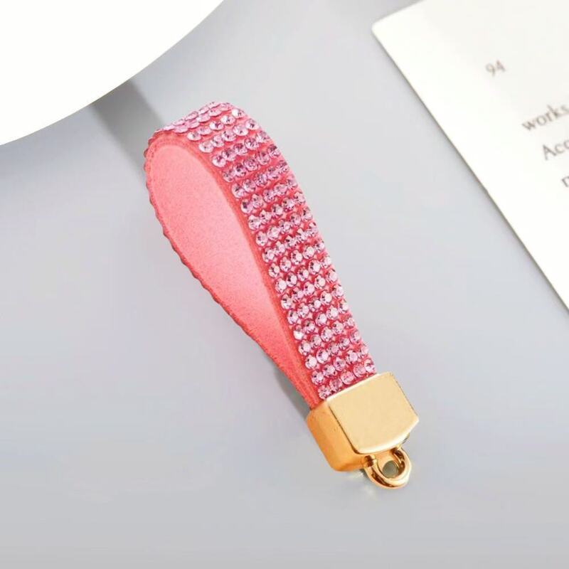 Keychain Accessories with Diamonds, Fashionable Pendants, Women's Mobile Phone Keychains, Diamond-Encrusted Lanyards, Short Strap Accessories, Wholesale from Manufacturers Keychain Accessories with Diamonds, Fashionable Pendants, Women's Mobile Phone Keychains, Diamond-Encrusted Lanyards, Short Strap Accessories, Wholesale from Manufacturers