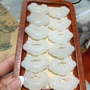 Xinjiang Hetian Jade Suet White Jade Ruyi Lock Exquisite Carved high quality Low Price Local Delivery Authority Appraisal