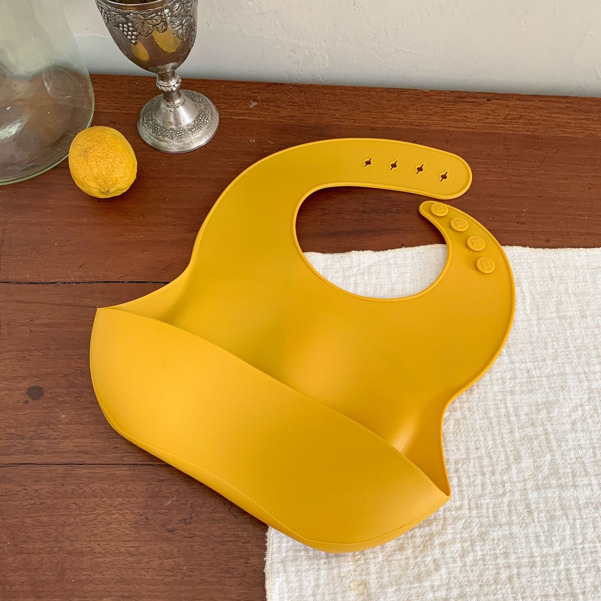 Ropa para niños de caña de pera babero de bebé de silicona para niños 2025 nuevo bebé niña alimentación toalla de saliva impermeable