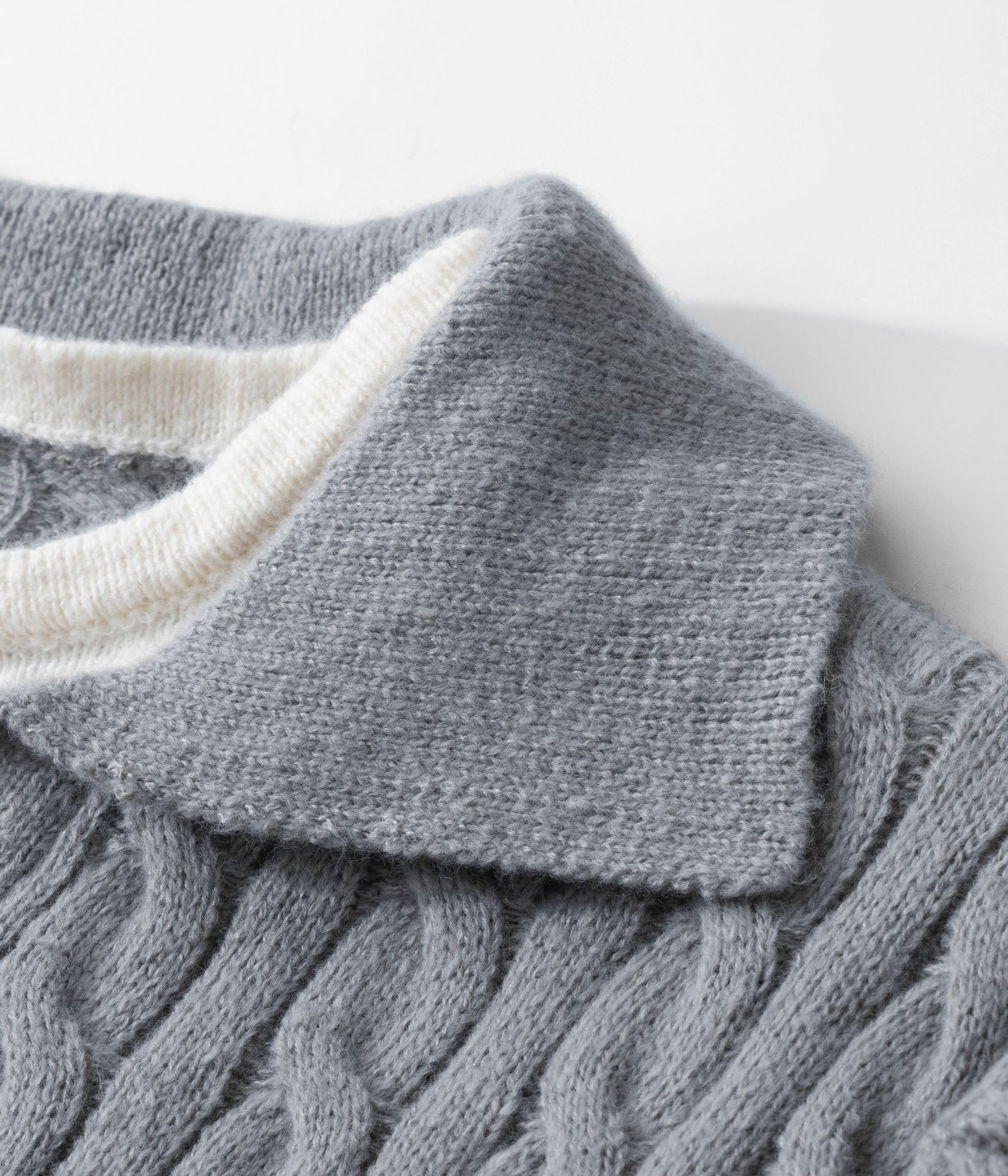 Pull en maille à col V oversize - Pull en grosse maille torsadée pour hommes et femmes - Haut décontracté automne-hiver (Noir/Gris)_voghion.com