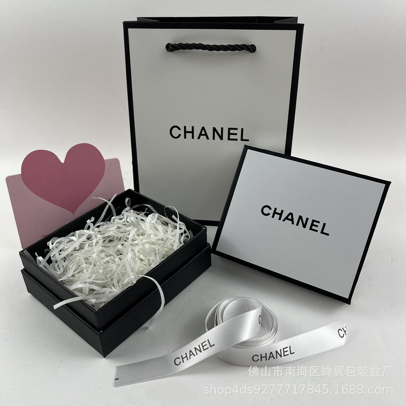 Caja de lápiz labial de gran nombre Y caja de regalo de oro pequeño verde caja de embalaje antigua bolsa de regalo Ama labio CH bolsa de regalo H caja de regalo