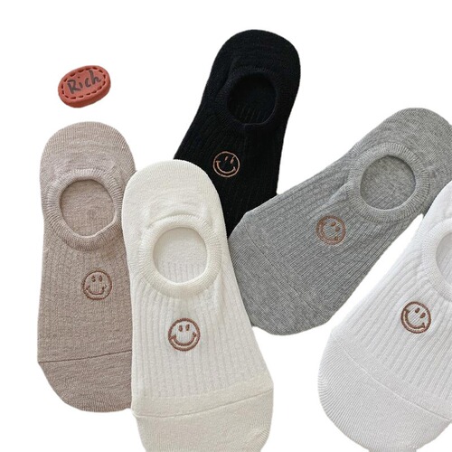Boat socks for women summer embroidered smiling face invisible socks solid color cotton with silicone anti-slip and non-falling socks shallow mouth socks for women