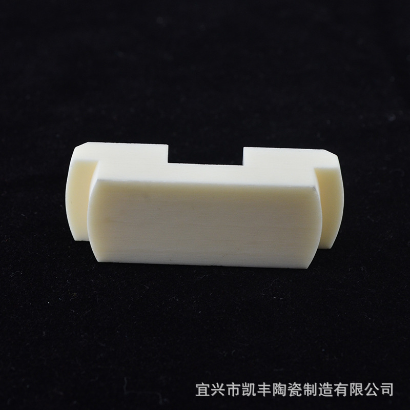 99氧化铝陶瓷 精密电子陶瓷 厂家直销半导体陶瓷 半导体绝缘盖
