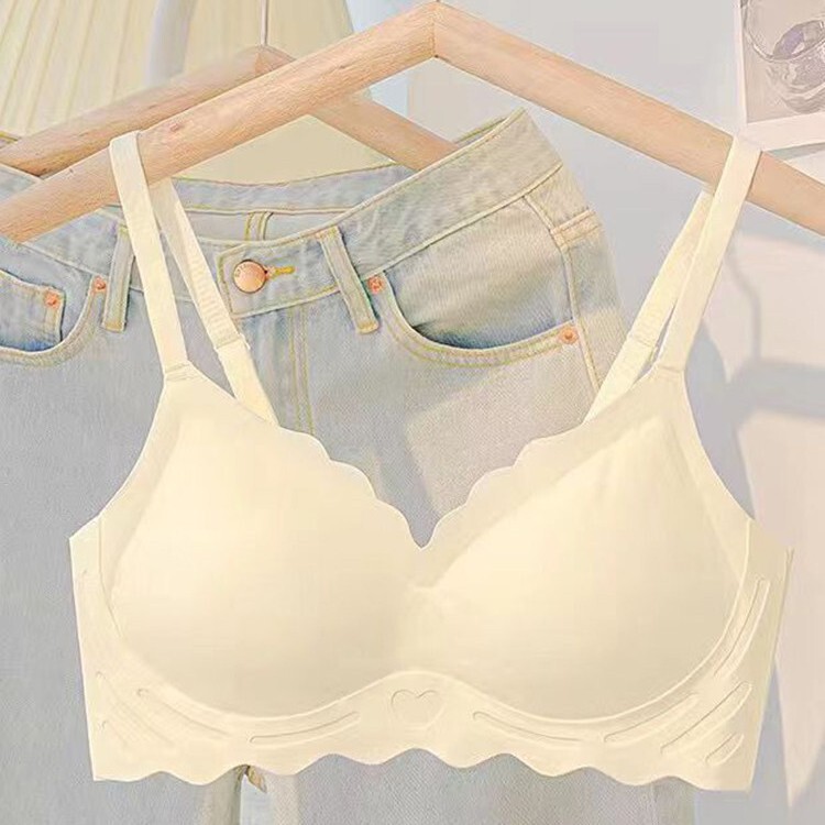Women's small-bust push-up bra, wire-free, with a beautiful back design, seamless, thin, and provides soft support Women's small-bust push-up bra, wire-free, with a beautiful back design, seamless, thin, and provides soft support