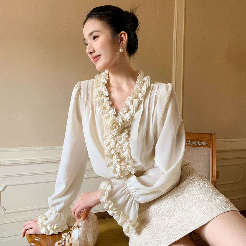 Autumn and Winter French Heavy Lace Rose Shirt Women's Design Niche Loose Drape Long-Sleeved Top