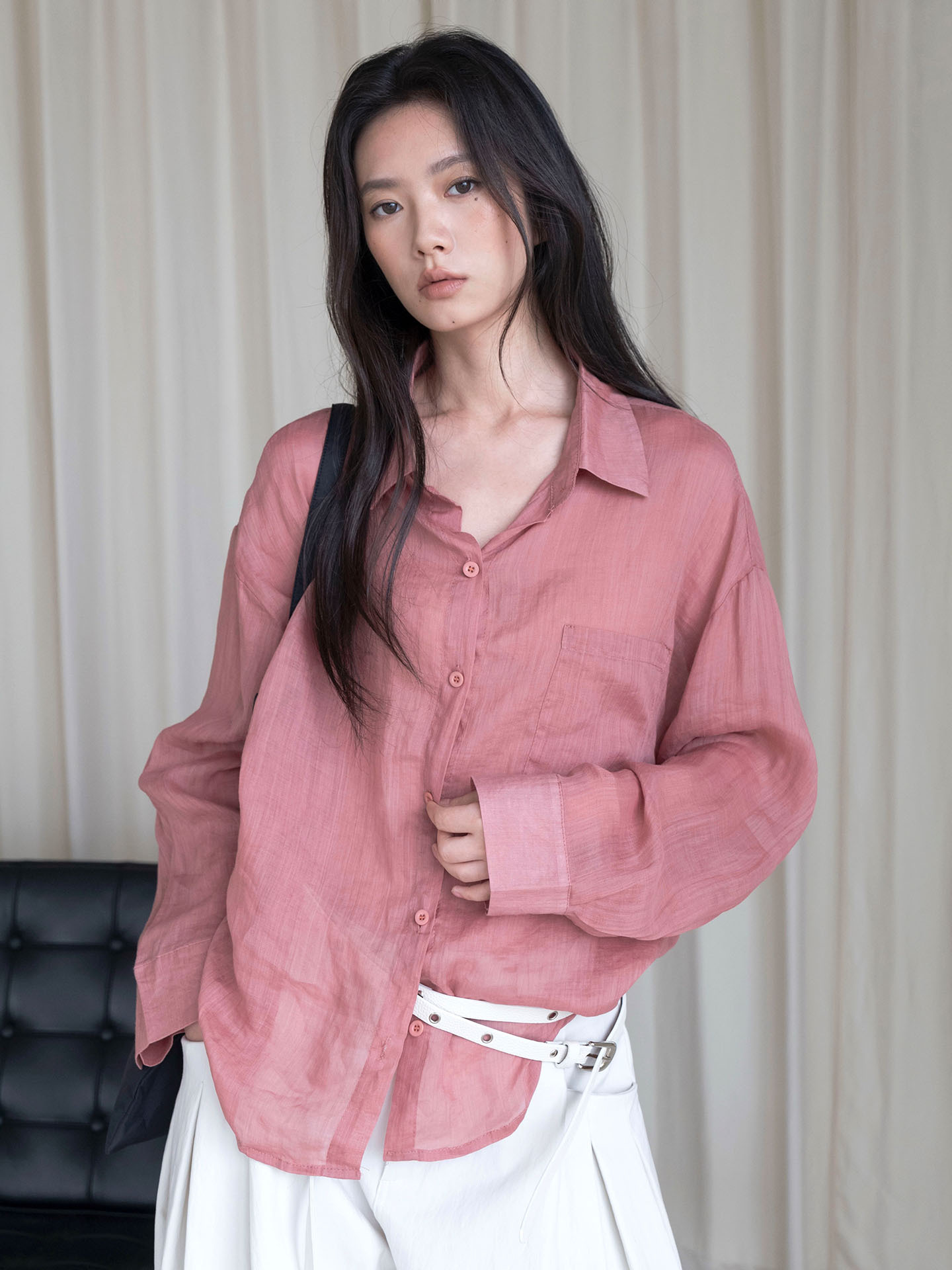 卢浮早秋新款老钱风朦胧透感多色系苎麻衬衫透气舒适上衣女