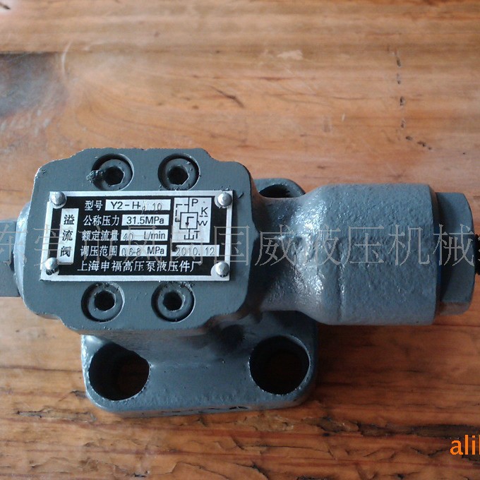 ����ֱ����ѹ��ĥ���ⴲҺѹ���ȵ�ʽ������Y2-HB10B