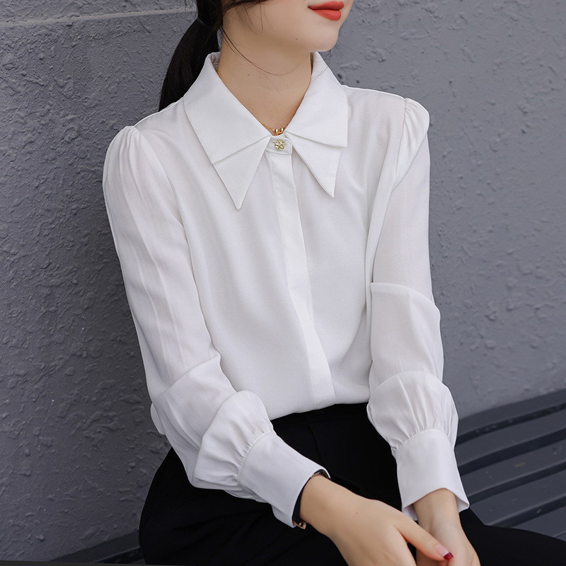 Actual shot of 2024 spring new commuter white shirt for women