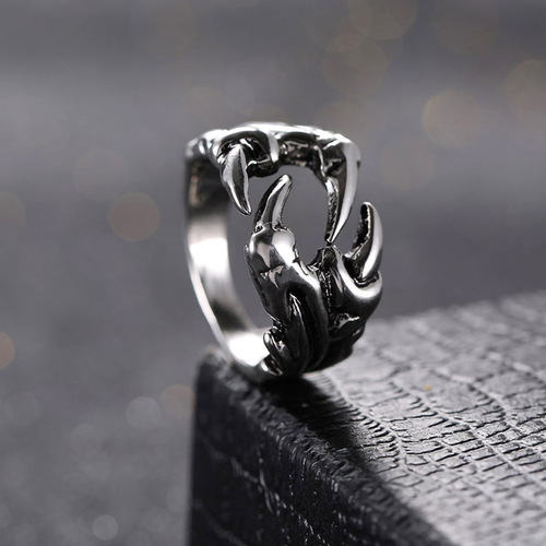 New foreign trade men's domineering open style dragon claw ring Halloween skull rock ring jewelry