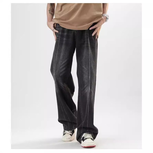 Stylish, trendy, and effortlessly versatile: Men's high-end, vintage-inspired straight-leg, loose-fit denim—unisex design.