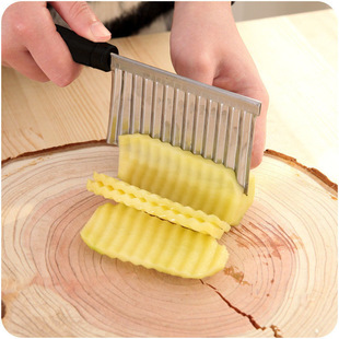 Wolf Tooth Potato Knife Wavy Knife Kitchen Household Vegetable Cutter Potato Cutting Knife Fancy Slicer