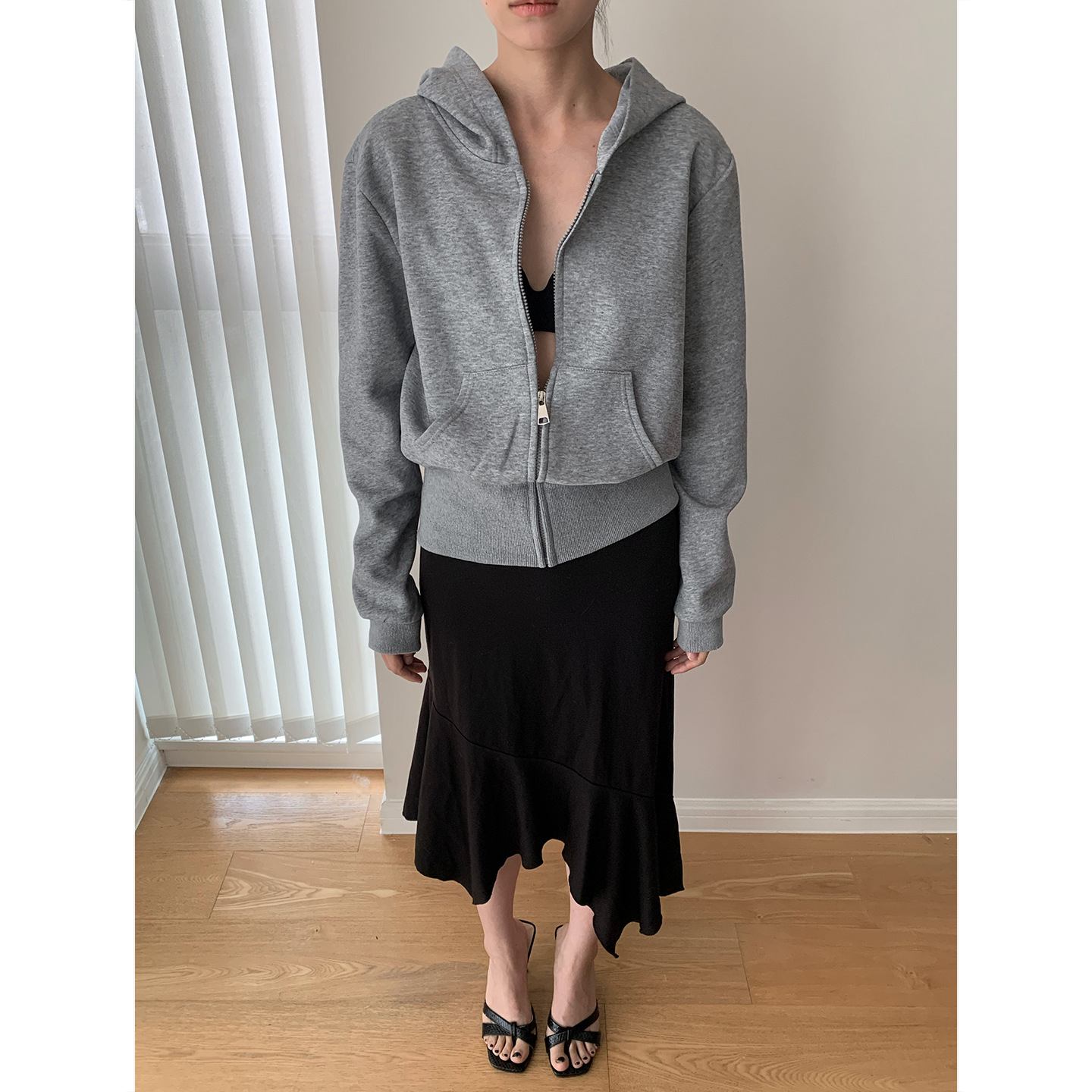 Dorothy's New Autum Product Korean Short Sporty Waist Hooded Sweatshirt Zipper Versatile Cardigan Jacket for Women