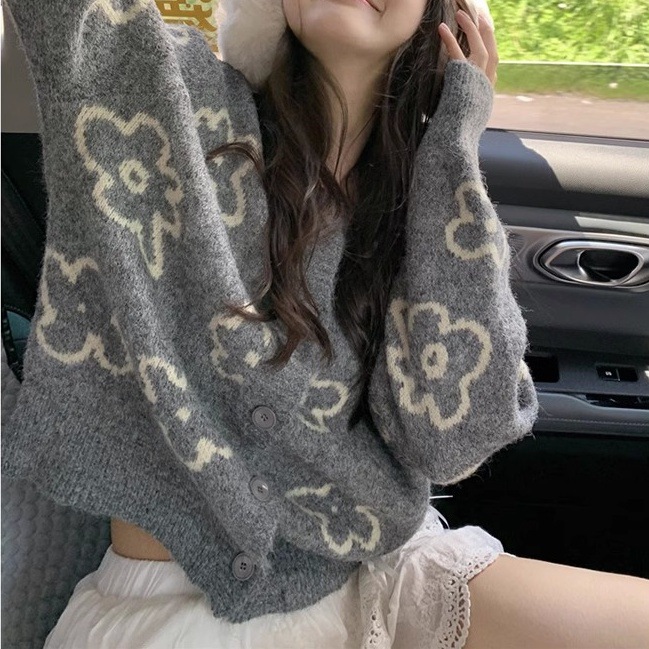 Korean Sweet Age-Reducing Sweater for Women 2025 New Autum Style Lazy Style Loose Soft Waxy Long-Sleeved Knitted Cardigan Top